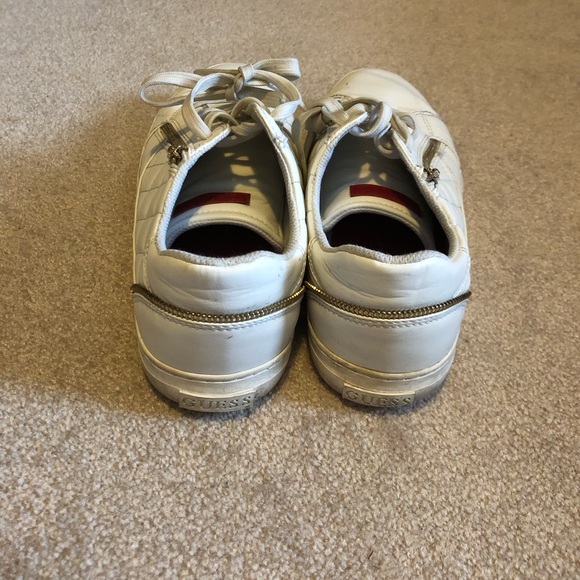 Guess White Running Shoes Sneakers Size 11 - Picture 3 of 6